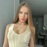Инна - грудь 2, рост 168 см, вес 50 кг, цвет волос Блондинки, национальность Азиатки