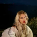 Тоня - грудь 2, рост 178 см, вес 55 кг, цвет волос Блондинки, национальность Русские