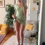 Стася - грудь 2, рост 170 см, вес 54 кг, цвет волос Шатенки, национальность Казашки