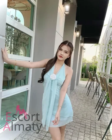 Нонна - грудь 2, рост 166 см, вес 46 кг, цвет волос Брюнетки, национальность Казашки