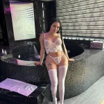 Варя - грудь 3, рост 165 см, вес 56 кг, цвет волос Брюнетки, национальность Азиатки