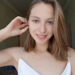 Люда - грудь 1, рост 163 см, вес 52 кг, цвет волос Блондинки, национальность Азиатки