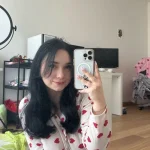 Вика - грудь 2, рост 165 см, вес 56 кг, цвет волос Брюнетки, национальность Казашки