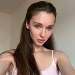 Лиза - грудь 2, рост 168 см, вес 50 кг, цвет волос Шатенки, национальность Казашки