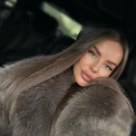 Лиза - грудь 3, рост 174 см, вес 55 кг, цвет волос Брюнетки, национальность Казашки