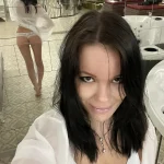 Ника - грудь 2, рост 170 см, вес 54 кг, цвет волос Брюнетки, национальность Русские