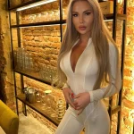 Леся - грудь 2, рост 175 см, вес 55 кг, цвет волос Шатенки, национальность Казашки