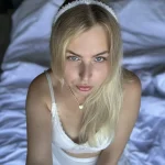 Наташа - грудь 2, рост 168 см, вес 52 кг, цвет волос Блондинки, национальность Азиатки